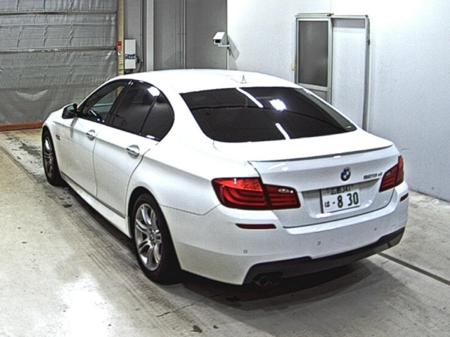 BMW 5 SERIES 2013