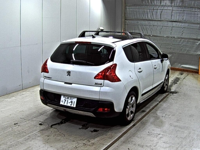 PEUGEOT 3008 2010