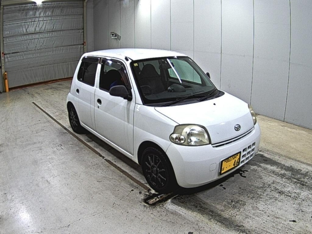 DAIHATSU ESSE 2010