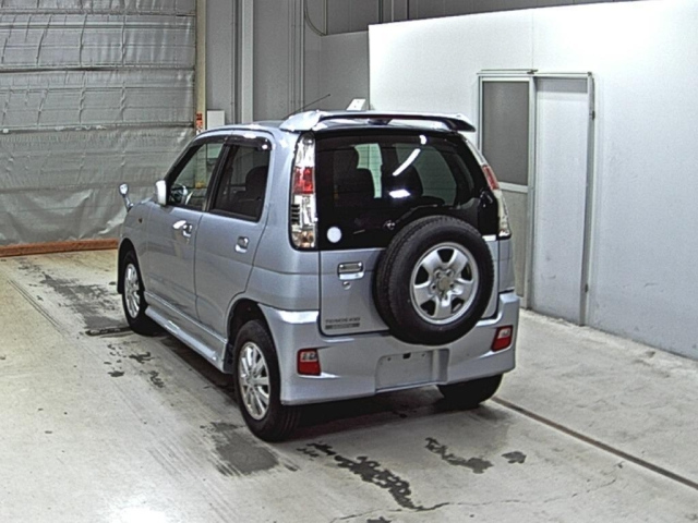 DAIHATSU TERIOS KID 2012