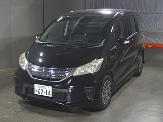 HONDA FREED 2013