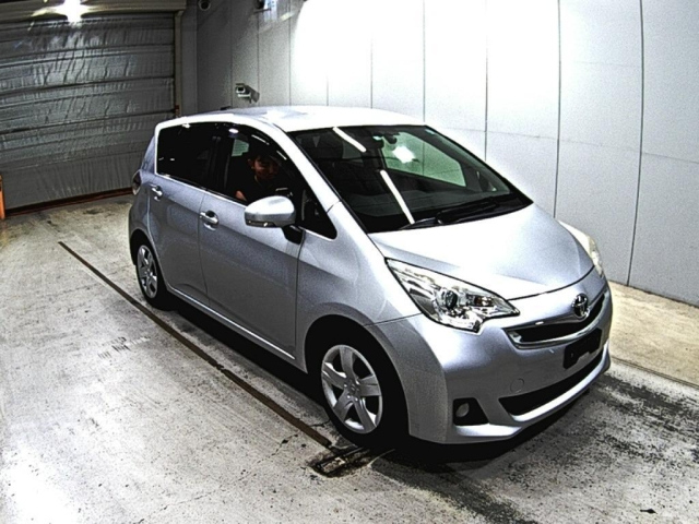 TOYOTA RACTIS 2016