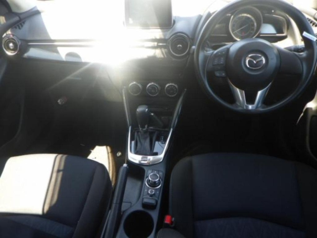 MAZDA DEMIO 2016