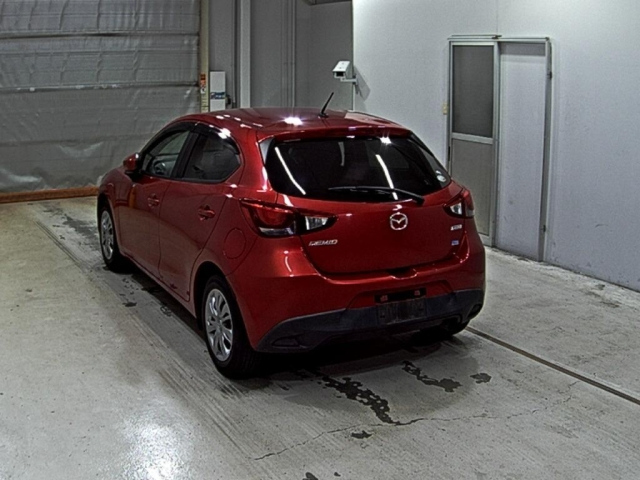 MAZDA DEMIO 2016