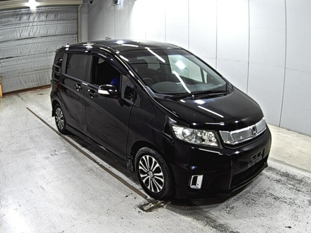 HONDA FREED 2014