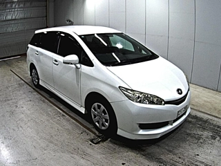 TOYOTA WISH 2012