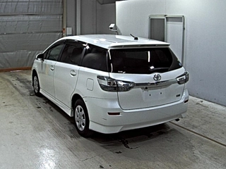 TOYOTA WISH 2012