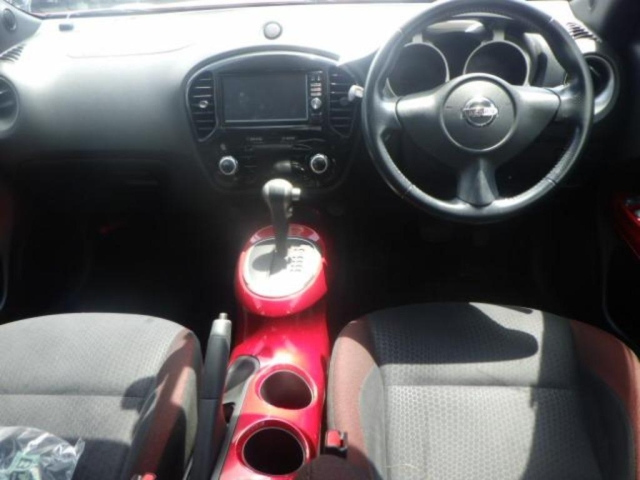 NISSAN JUKE 2012