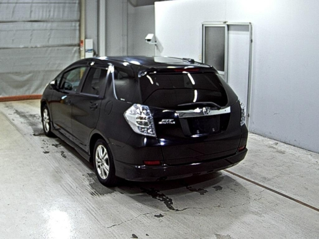 HONDA FIT SHUTTLE 2011