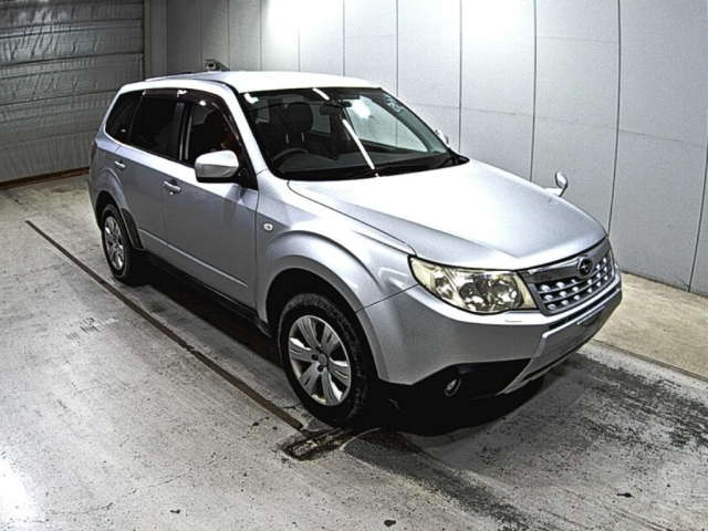 SUBARU FORESTER 2011