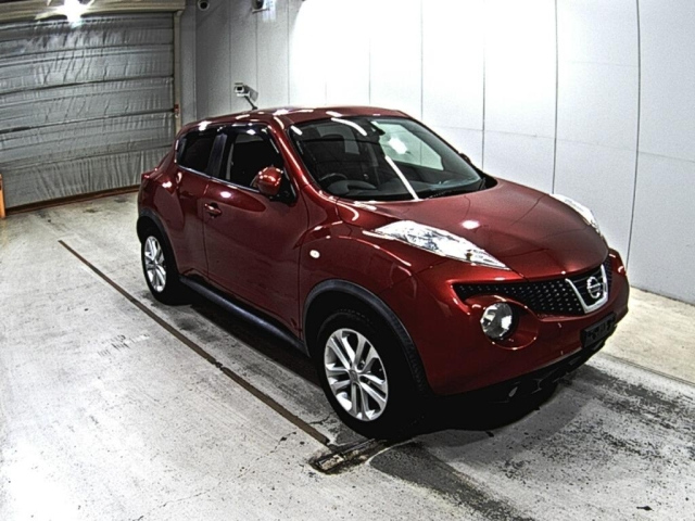 NISSAN JUKE 2012