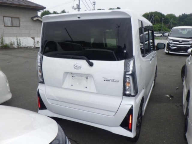 DAIHATSU TANTO 2023