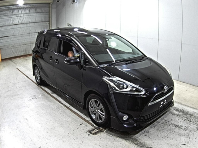 TOYOTA SIENTA 2018