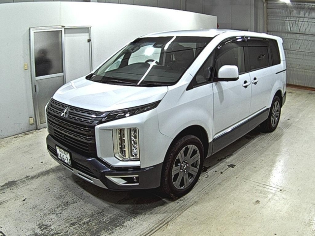 MITSUBISHI DELICA D5 2022