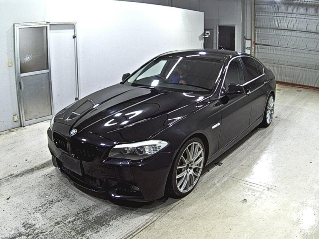 BMW 5 SERIES 2010