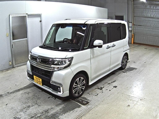 DAIHATSU TANTO 2016