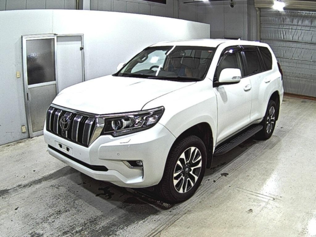 TOYOTA LAND CRUISER PRADO 2023
