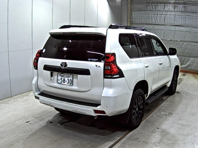 TOYOTA LAND CRUISER PRADO 2023