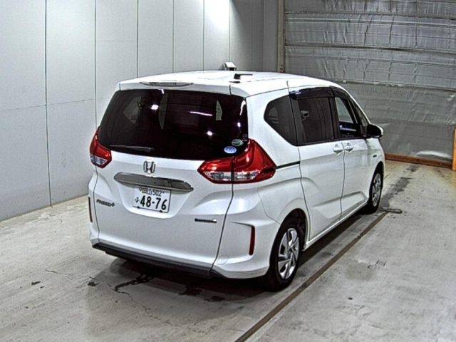 HONDA FREED 2016
