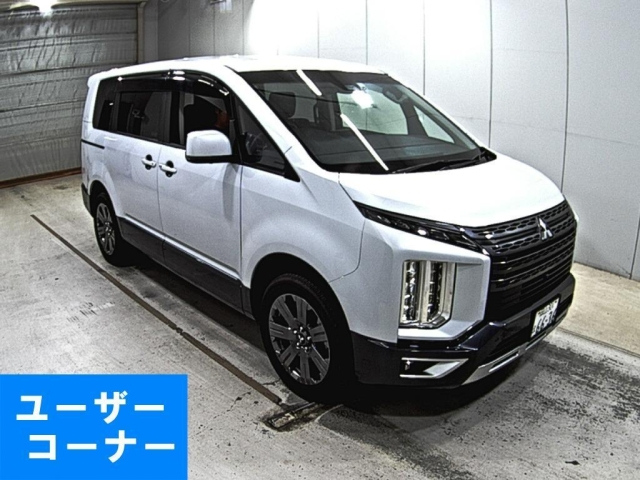 MITSUBISHI DELICA D5 2022
