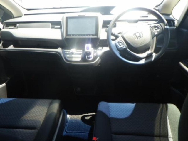 HONDA FREED 2016