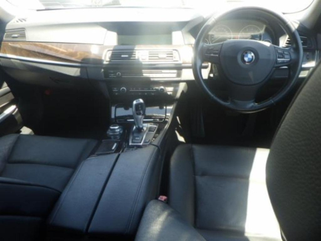 BMW 5 SERIES 2010