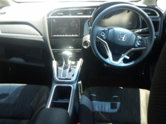 HONDA SHUTTLE 2020