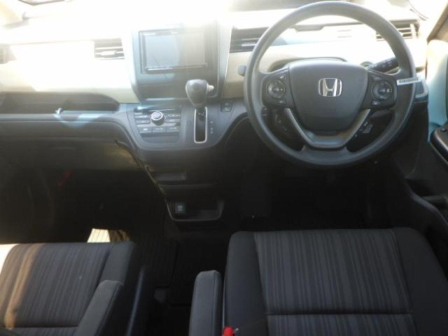 HONDA FREED 2018