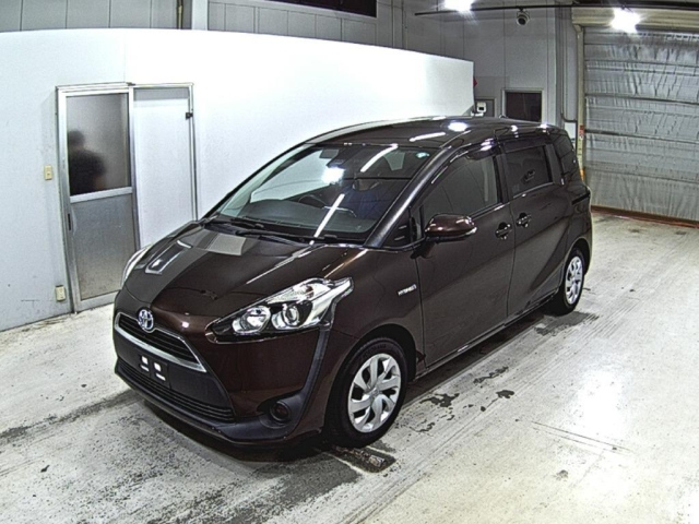 TOYOTA SIENTA 2017