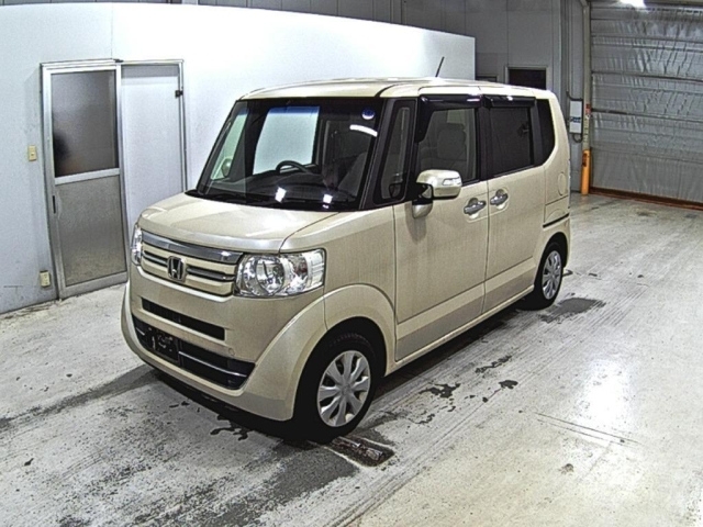 HONDA N BOX 2017