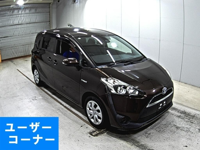 TOYOTA SIENTA 2017