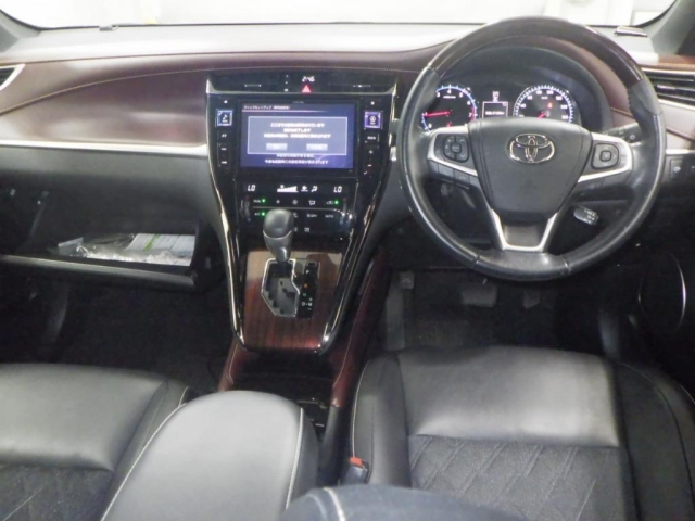 TOYOTA HARRIER 2016