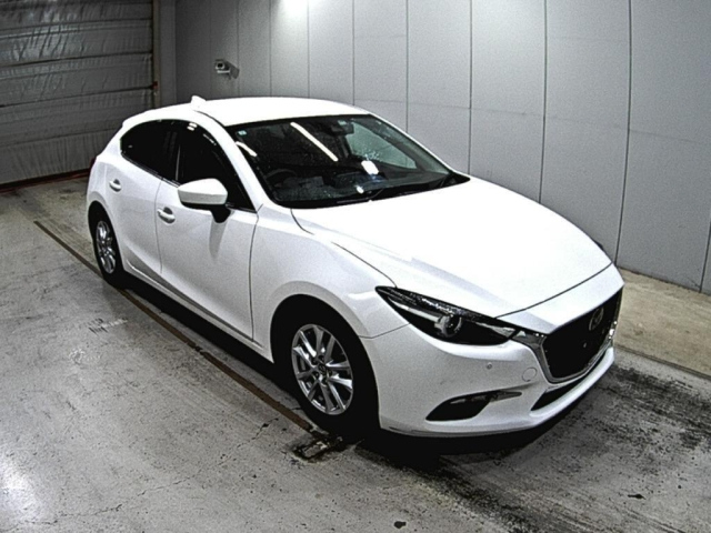 MAZDA AXELA 2019