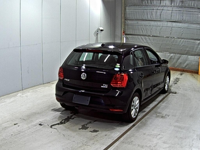 VOLKSWAGEN POLO 2017