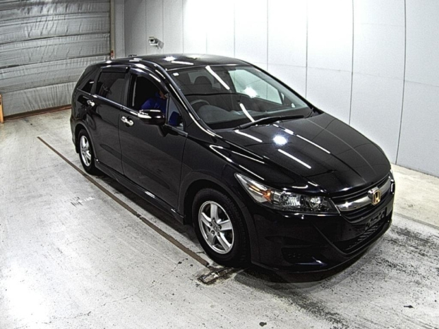 HONDA STREAM 2011