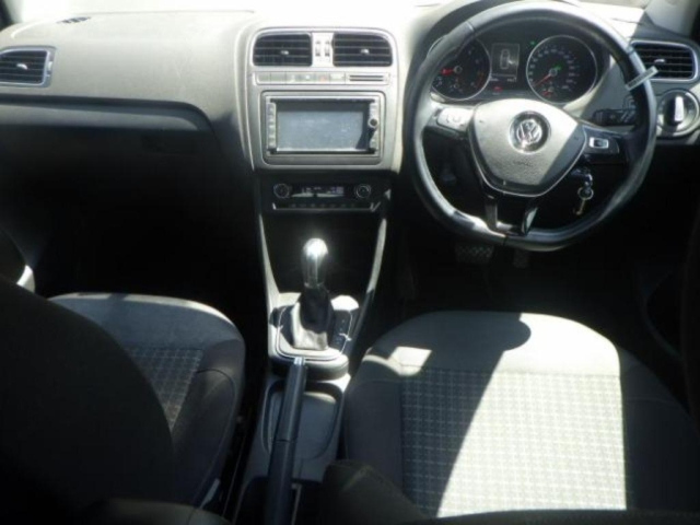 VOLKSWAGEN POLO 2017