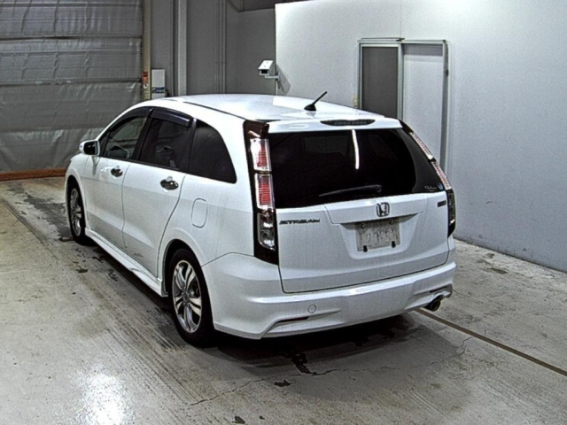HONDA STREAM 2012