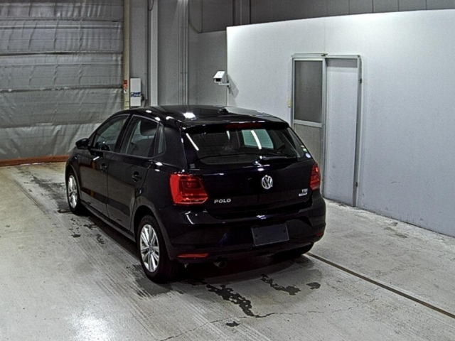 VOLKSWAGEN POLO 2017