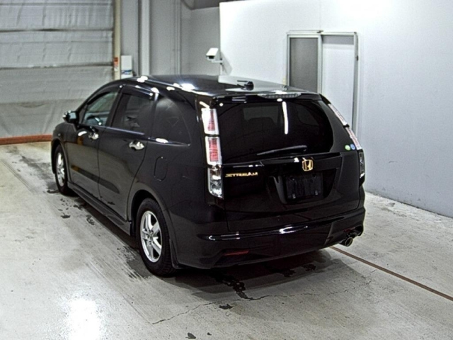 HONDA STREAM 2011