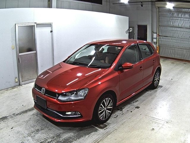 VOLKSWAGEN POLO 2016