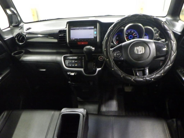 HONDA N BOX 2013