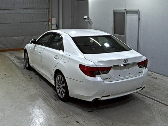 TOYOTA MARK X 2016