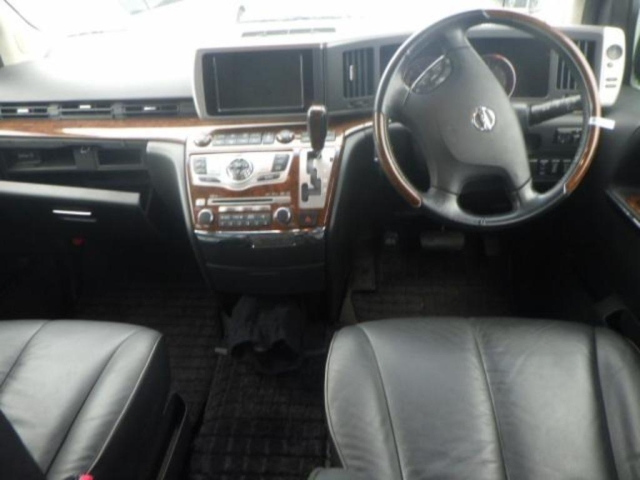 NISSAN ELGRAND 2009