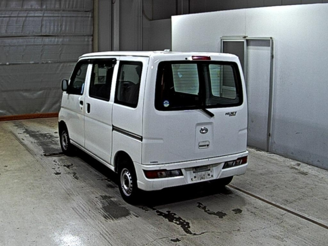 DAIHATSU HIJET VAN 2019