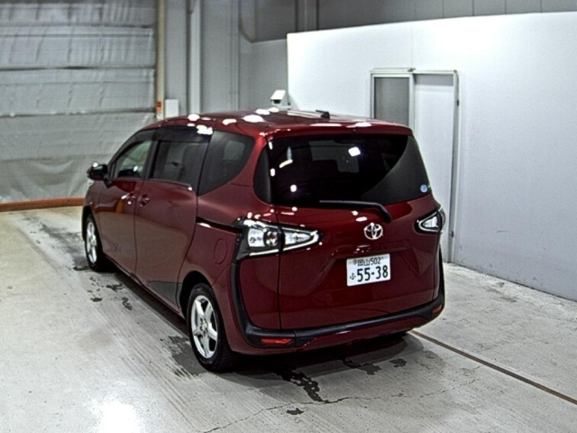 TOYOTA SIENTA 2019