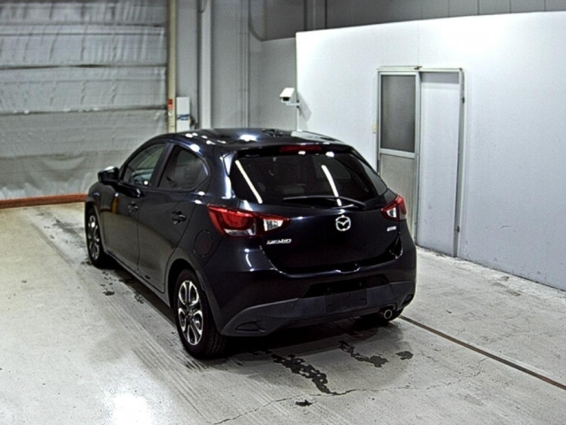 MAZDA DEMIO 2015