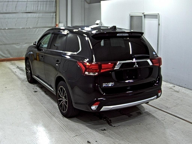 MITSUBISHI OUTLANDER PHEV 2017