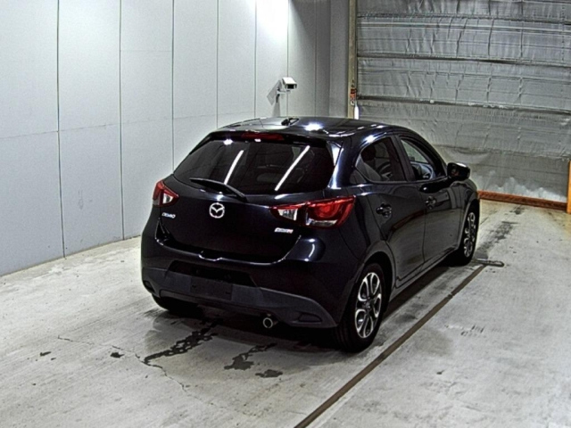 MAZDA DEMIO 2015
