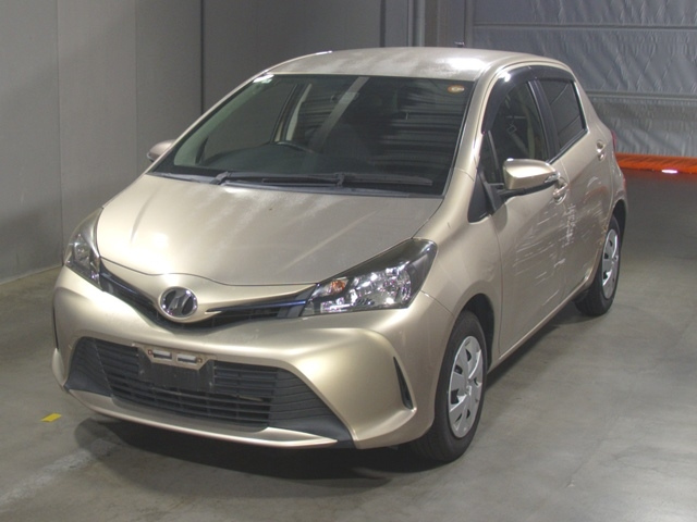 TOYOTA VITZ 2016