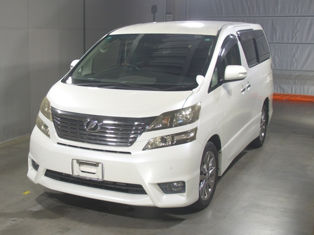 TOYOTA VELLFIRE 2010